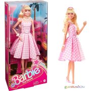 Barbie The Movie: Barbie baba rózsaszín kockás szoknyában - Mattel